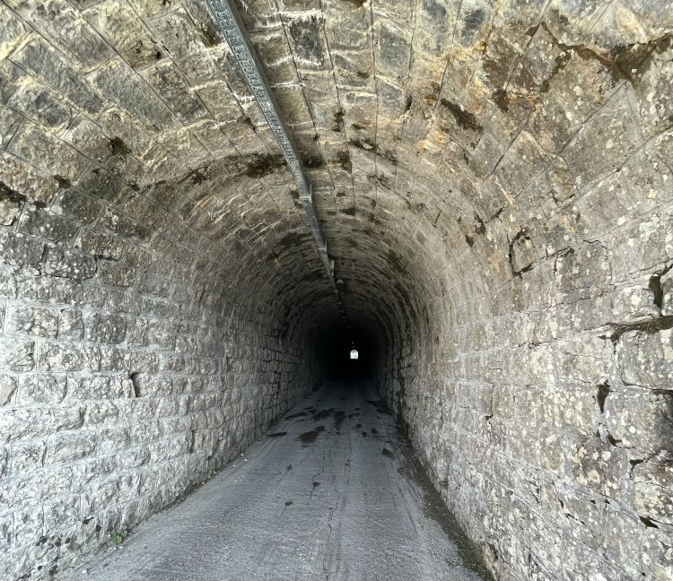 06-Zoncolan-Tunnel